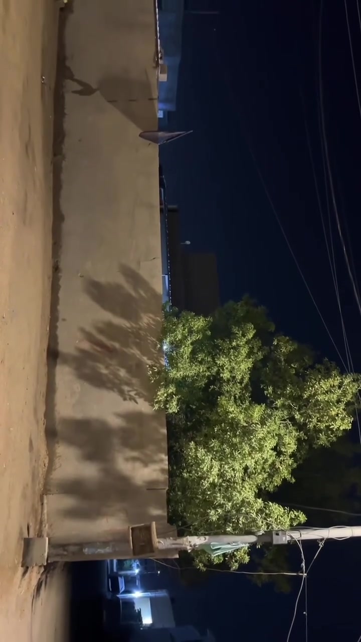 للبيع بصره كرمة علي ابوصخير مساحه الكليه700
مساحه البناء 300
نزال30 واجهة 20
السكف عكاده سنه بناء 2010 بلوك
رقم لهاتف***********
