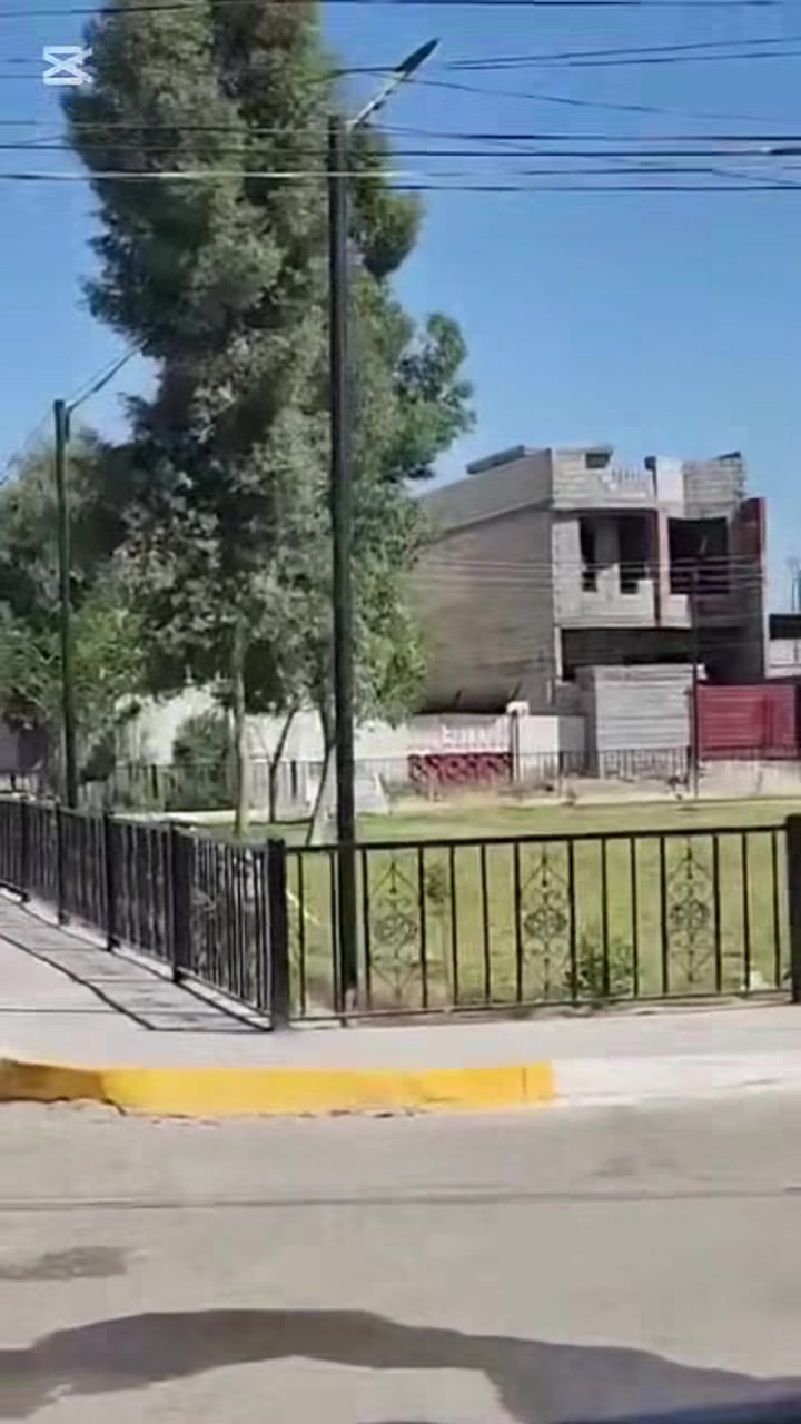 اليدور بيت فول ويخبل هنا
بيت طابقين كامل مكمل المساحة 250م، وموقعه حي الحسين خلف معمل المرطبات ويطل على ساحة متنزه.
​تفاصيل البيت:
​الطابق الأول: غرفة استقبال، صالة، غرفة نوم، مطبخ، صحيات، وحديقة.
​الطابق الثاني: غرفة استقبال، صالة، غرفة نوم، وصحيات.
​هذا الفيديو اله، وللمعلومات الاتصال على الأرقام: *********** أو ***********
او زيارة مكتب دار الهيبة  في المقدادية منطقة الاحمر مقابل جامع السلام
