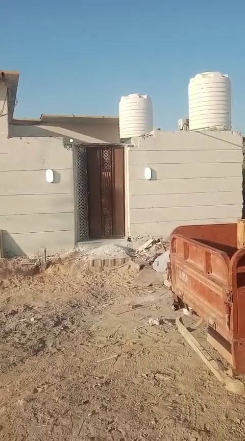 السلام عليكم بيت وقف سني المساحه 150 المكان محيله الوصطي بناء حديث كامل البيت كل نقص ما بي منطقه حلوه هدوء سعر البيت 35 وبي مجال حته اقصاد هم عادي
تواصل واتساب  ***********
