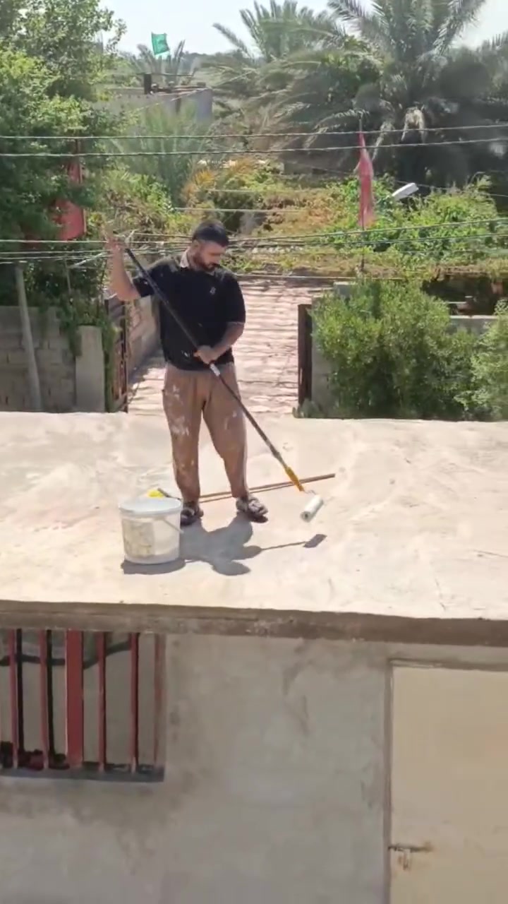 تم بفضل الله إنجاز العمل 
عازل الاصطح من شركة kaIekeim
الاستفسار ***********
ديالى بعقوبه شارع الديري
مكتب احمد فورتي للديكور

نص مكتوب في الصور:
- أحمد فورتي للديكور AHMED FORTY DECOR الابتكار في العزل: كالكيم إيلاستيكول 3151 مرونة فائقة تتكيف مع تمدد وتقلس الأسحط لتمنع التشققات. عزل حراري متطور يخفض درجة حرارة السطح ويعكس أشعة الشمس. مقاومة تامة للماء طبقة حماية لا تنفذ منها المياه. لون أبيض ناصع يدوم طويلاً لجمال دائم. سهولة التطبيق جاهز للاستخدام مباشرة. متوفر الآن لدى أحمد فورتي للديكور! تواصلوا معنا