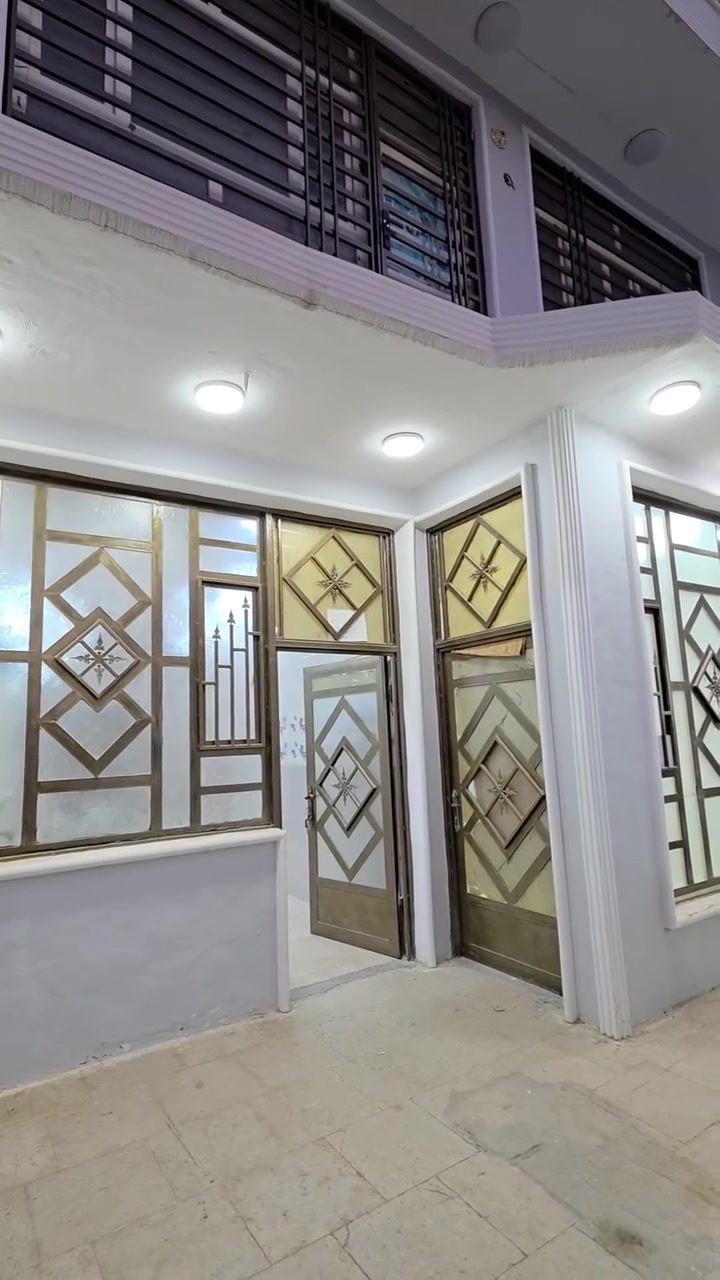 كربلاء حي العباس • ١٠٠م • بيت للإيجار