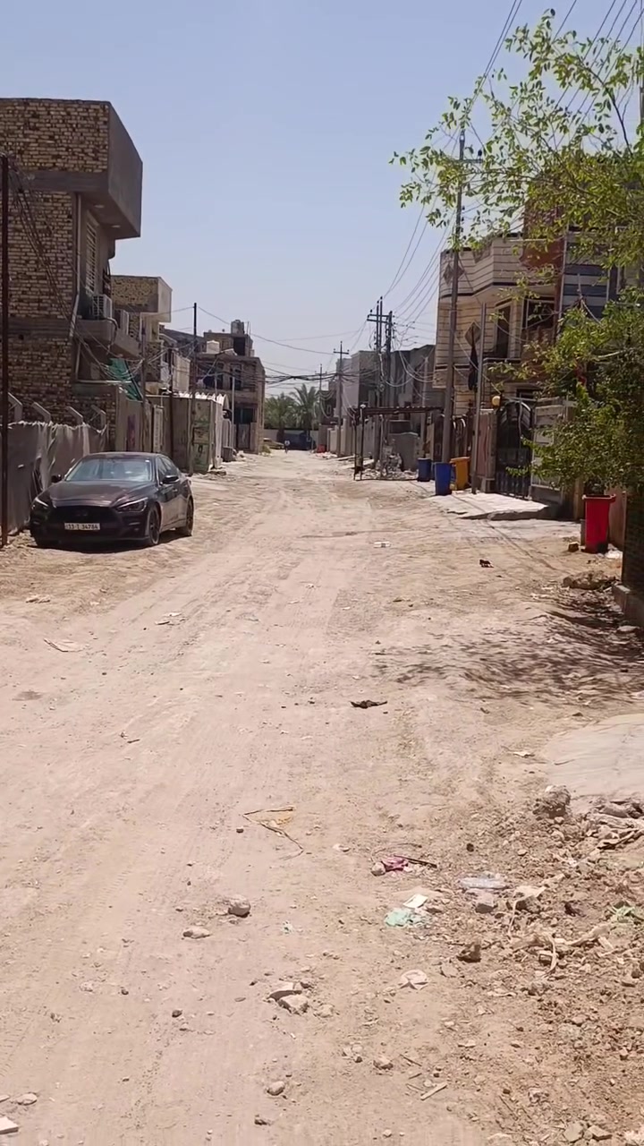 يتوفر دار لليجار 🔥
مطلوب عائله زغيره 
مساحة دار ١٠٠ م 
موقع دار خلف بانزين خانه اضواء الحله ثاني فرع 
للاستفسار اكثر مراجعة مكتب الجشعمي للعقار أو تصال على ارقام تاليه ***********
