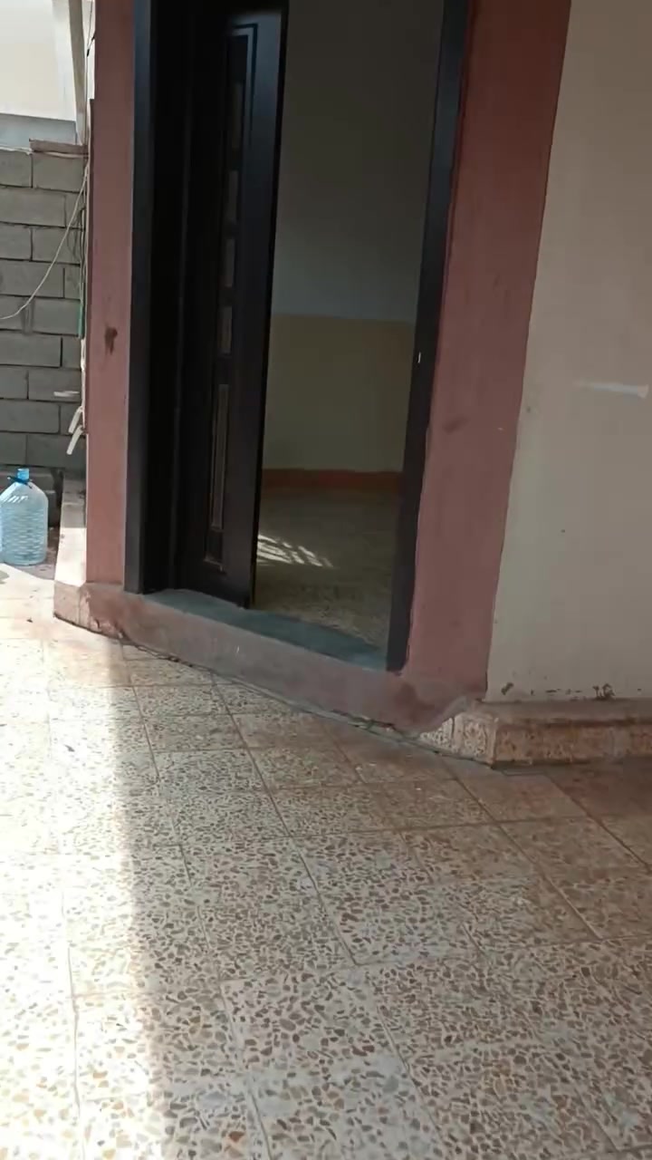بيت للإيجار • ٢٧٥م • حي العسكري