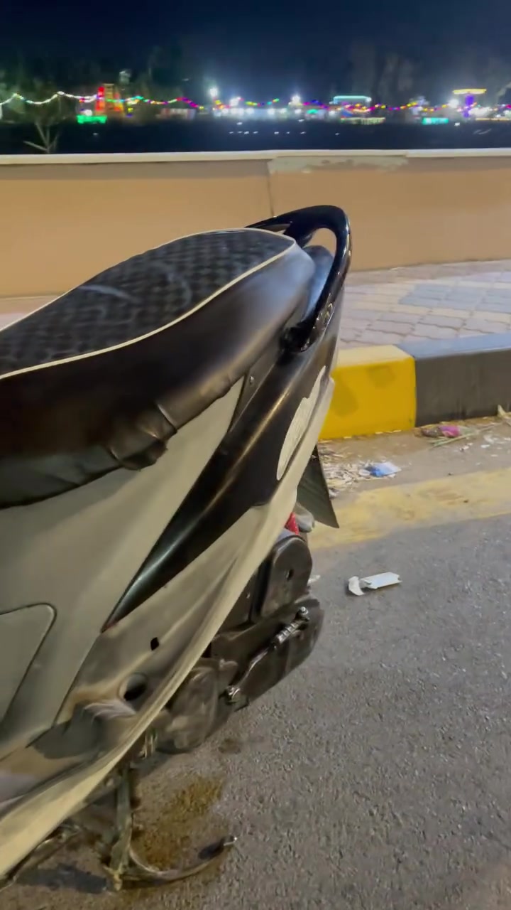 السلام عليكم ماكس منغولي ما مفتوحه نضيفه دراجه ومعدل وسعره سعره 550 بيه مجال رقم الهاتف *********** بس وتساب مكانه الناصريه
