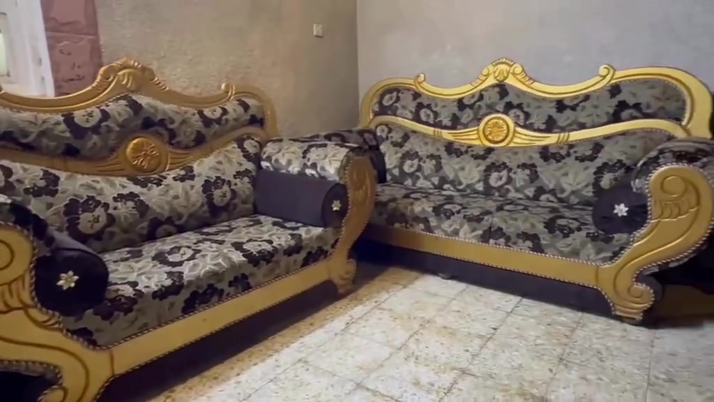 كنب • نضيف • بلا ضرر