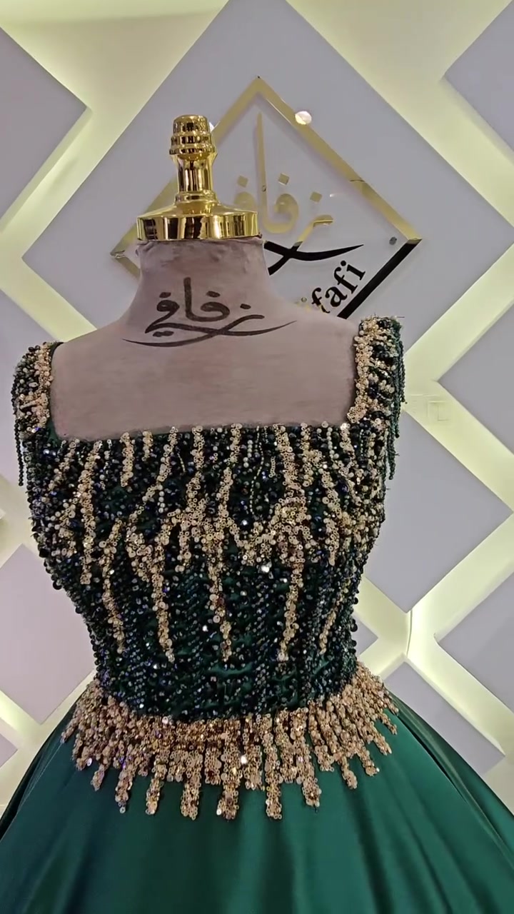 سنتر زفافي 💚
جديد و حصرياً كولكشن 2027 🔥❤️
العنوان / حلة شارع الجمعية مجاور خاتون مول مقابل شركة التأمين الوطنية 🥀
يفتح السنتر يوميا من الساعه 10 صباحا و لغاية الساعه 10 مساء 
📲للاتصال او المراسلة💌 على الواتساب على الأرقام التاليه 
***********
***********
#فساتين #فساتين_السهره #فستان_عقد #فساتين_زفاف #بدلات_حنه_عرس
