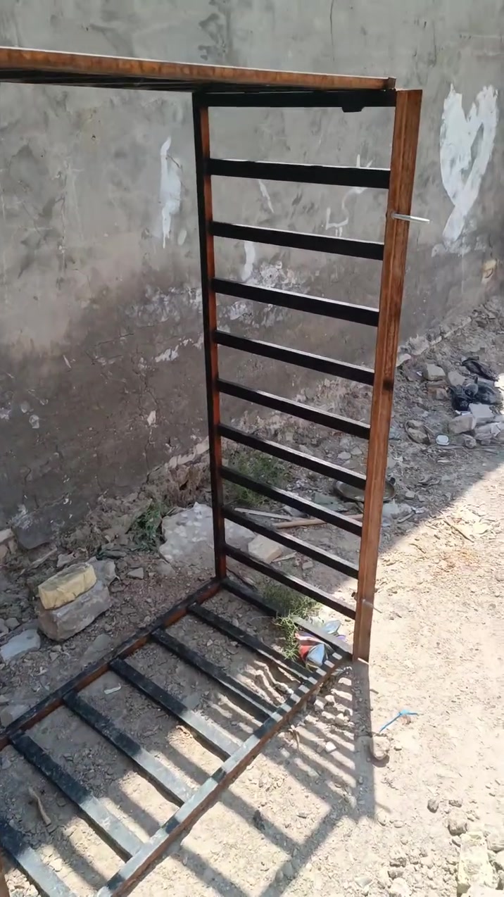 سلام عليكم محجر ستوته للبيع تزكام جديد للبيع

رقمي ***********
