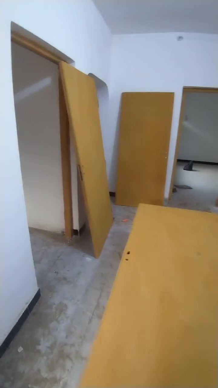 صباغ أخشاب • دهانات داخلية • أسعار مناسبة