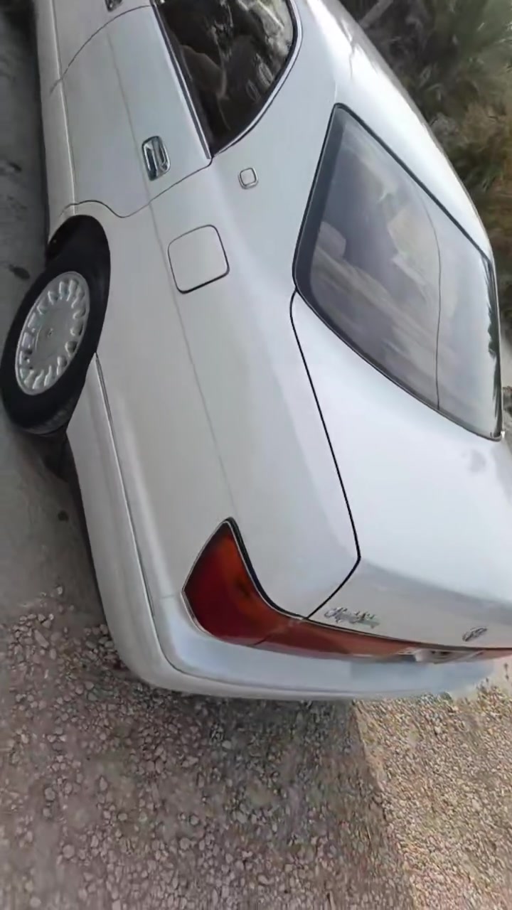 السلام عليكم كراون بطه منفصل موديل 1993كفاله من كص وعيب شرعي واصوليات فقط جاملغ خلفي صبغ والباقي كفاله رقم قادسيه سنويه لا 30تصقط شرط الاتحويل مكينه كير فول سعر 55 وبيهه مجال الاتصال ***********

