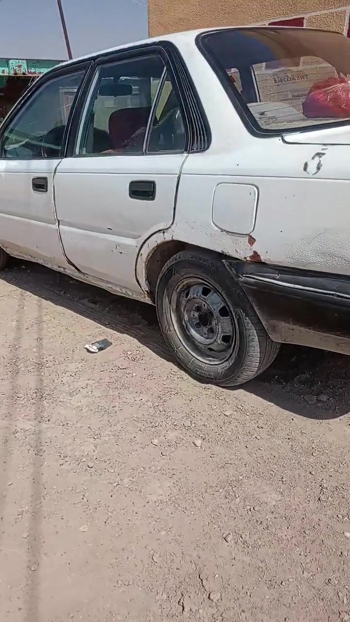 سلام عليكم كورلا موديل 90  
المكان واسط السعر 25 وبيها مجال ***********
