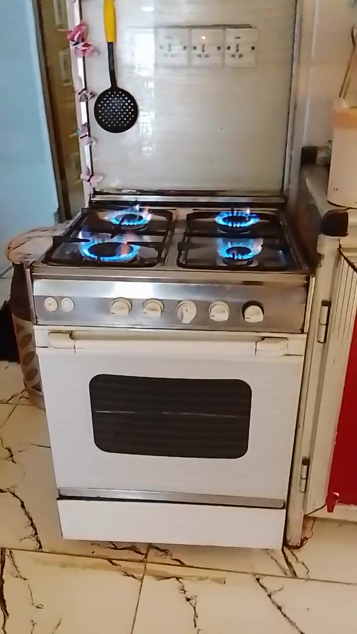 غراض للبيع بغداد عارضه بطحيه مجمده***********
