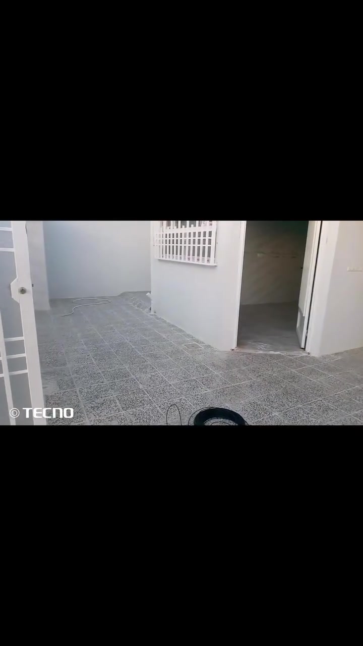 للايجار • حي الملايين الثاني • بيت حديد