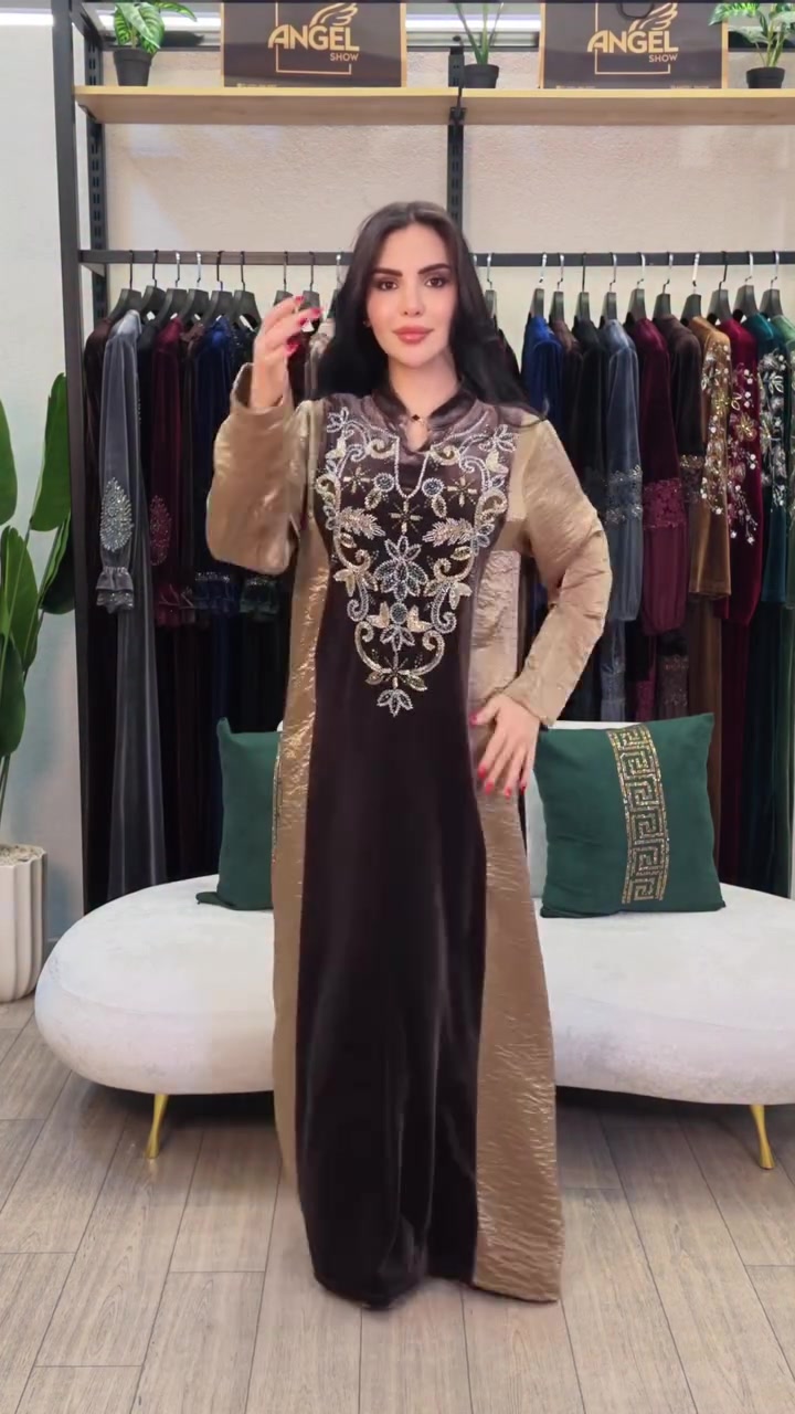 ملابس • للبيع