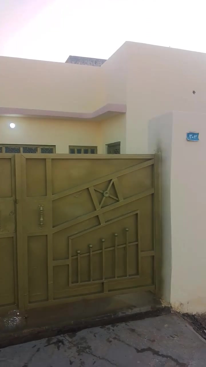 بيت للبيع في دور سياسيين مساحه 200متر سعر 110وبي مجال ***********
