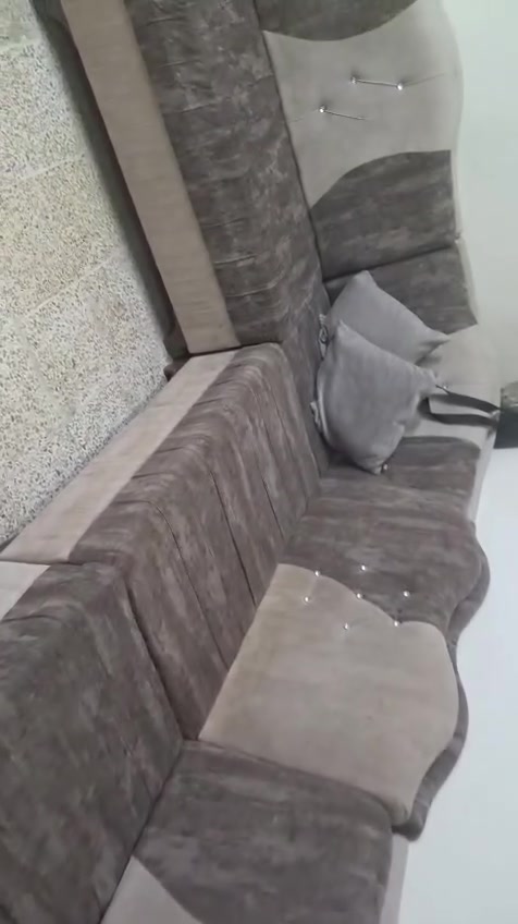 طخم قنبات حيل نظيف 11 نفر سعرو 175000بيها مجال نظافه ***********
