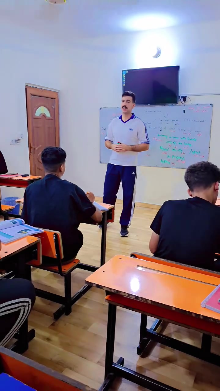 ##معهد النبراس شهداء البياع قرب مدرسة الفرات دورات تقوية لكافة المراحل (ابتدائية_ متوسطة_ اعدادية)
@_________
 ابتدائية اول وثاني وثالث ٢٥ ألف والحقيبة ٧٥ ألف رابع خامس سادس ٣٠ ألف والحقيبة ١٠٠ (ابتدائية)
_________
 والمتوسطة ٥٠ ألف والحقيبة اول وثاني ١٥٠ ألف وثالث ٢٥٠ ألف(المتوسطة)
____________
 والاعدادية ٥٠ ألف لا يوجد حقيبة 
___________
 الدفع لكل المراحل (شهريا ) # ***********
##معهد النبراس شهداء البياع قرب مدرسة الفرات دورات تقوية لكافة المراحل (ابتدائية_ متوسطة_ اعدادية)
