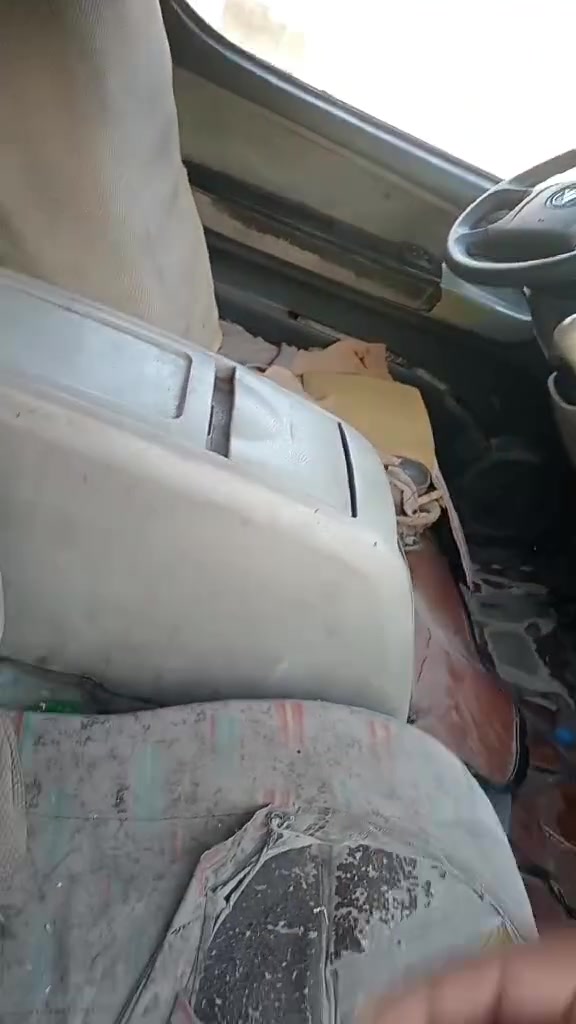 السلام عليكم سياره جنبي حره موديل 14لبيع نضافه فول مكينه كير حداديه الرقم ***********الرقم الثاني ***********
