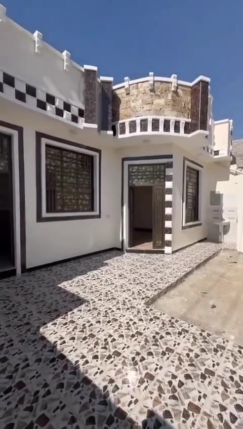 بيت ١٢٠ متر مربع طابق ونص في كاطون الرحمة ٤٠٠٠ بسعر مناسب طابو مللك صرف الاتصال على ت*********** والخاص مفتوح
