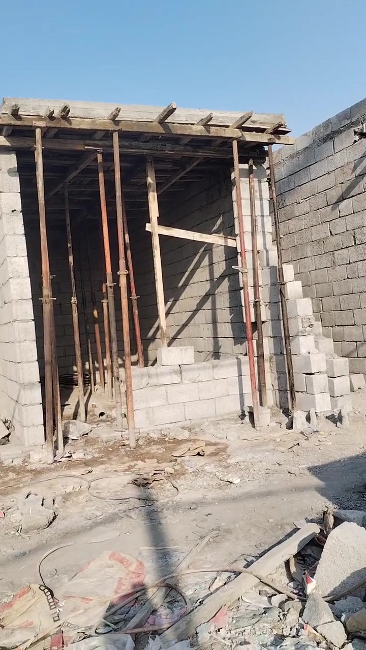 السلام عليكم ع بركه الله مشتمل للبيع مساحه ١٣٠ وجه ٥ ونزال ٢٦ خلف مأكولات العتابي قريب ع شارع لاستفسار أكثر ع رقم ***********
