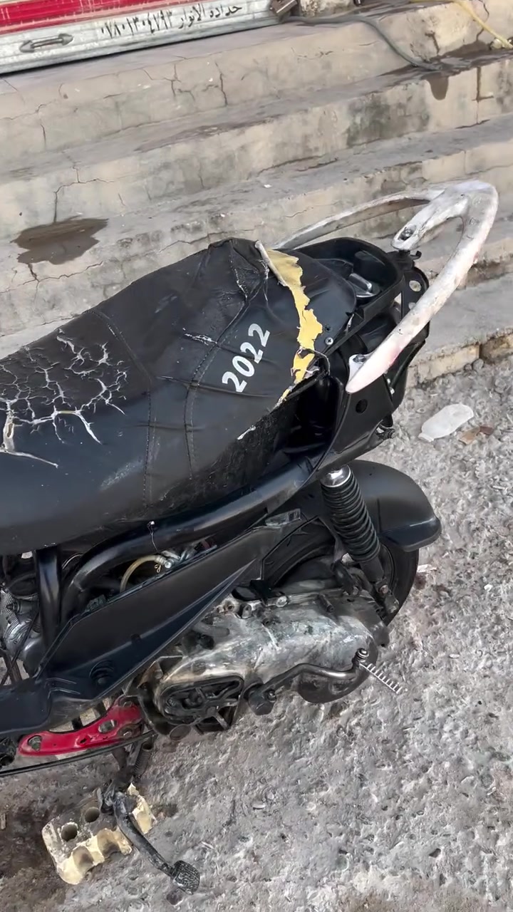 سلام عليكم ورحمة دراجه ماكس بس مكينه فراشه
غراظ رياضي فول نضافه 

السعر 350بيه مجال حك الجيه رقم ***********بس واتساب
