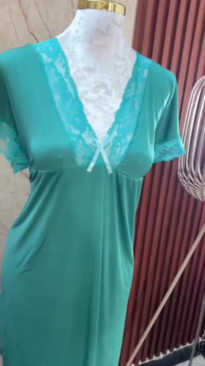 شلعة شلحات نسائية وتراكات نسائيه 
سعر قطعه تراكات 5
💥 سعر قطعه شلحات 4
👗 موديلات نسائية حلوة ومناسبة للبيع

