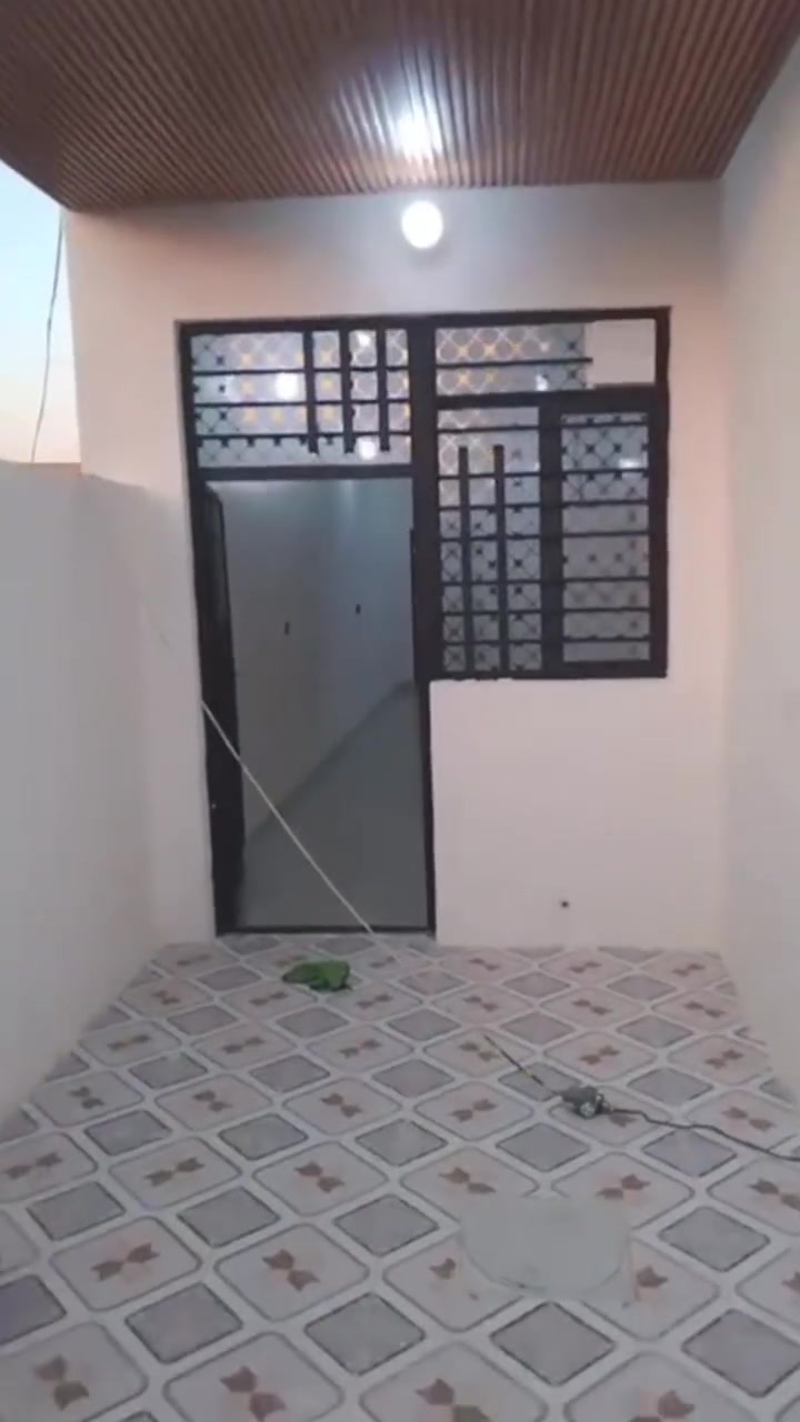 سلام عليكم بيت للايجار ١٢٥متر بناء حديث وجديد البيت بستان الكراغول سعر الايجار ٣٠٠ قفل غرفة نوم وحده استقبال مطبخ صاله صحيات  
تواصل خاص او واتساب ***********
