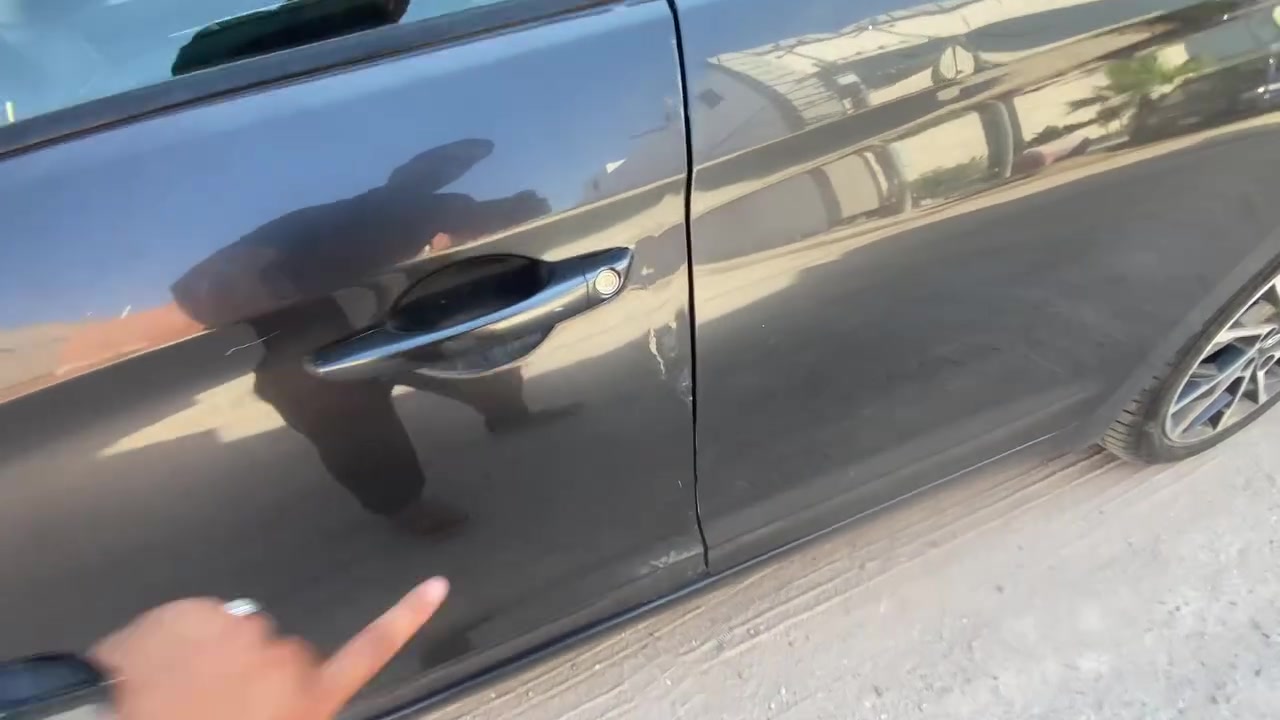 النترة موديل 2020كير اي تي  مكينه 2000 دوش ماشيه 70 جاهزه بوضع الشركه كير مكينه حداديه تخم تاير كله جديد وجاهز السياره بيها 4قطع صبغ بدون داخل بدون معجون بدون ايرباك حقيقي ماشيه 70 
جلد تحكمات تحديد مسار ترحيب شاشه وكامره 

تريد وكله تريد تحويل السنويه بعدها ما نافذه 
السعر 1***********44
