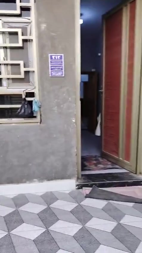 بيت للبيع مساحه 185 ب جديده كدام حديقة للاستفسار ***********
