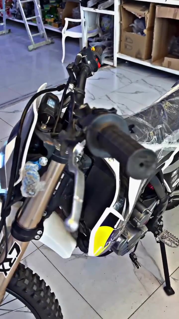 CRX300CC
دارجە جدید 
محرک مامفتوح
مودیل2025
باب اول
محرک گیر بشرط
***********
كركوك
