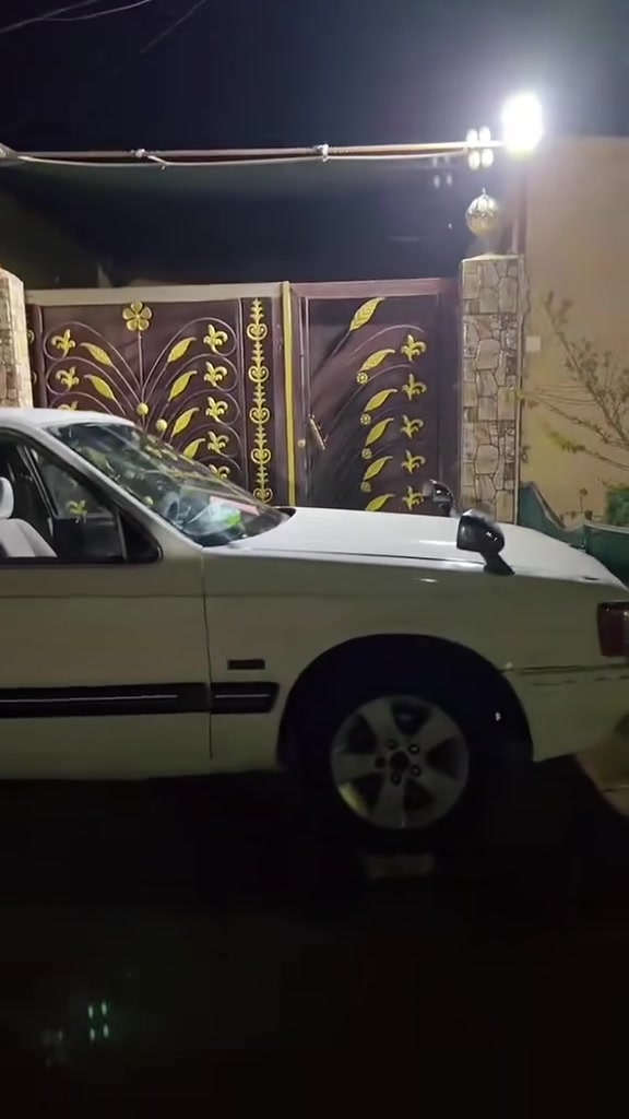 لسلام عليكم 
مازدا ياباني موديل93 للبيع او المراوس مكينه وكير ونجي نضيفه السياره معمرا ستوها كهربائياته كله شغاله مكاني دوانيه رقم مثنى مشروع وطني لل استفسار اتصال ع رقم ***********
