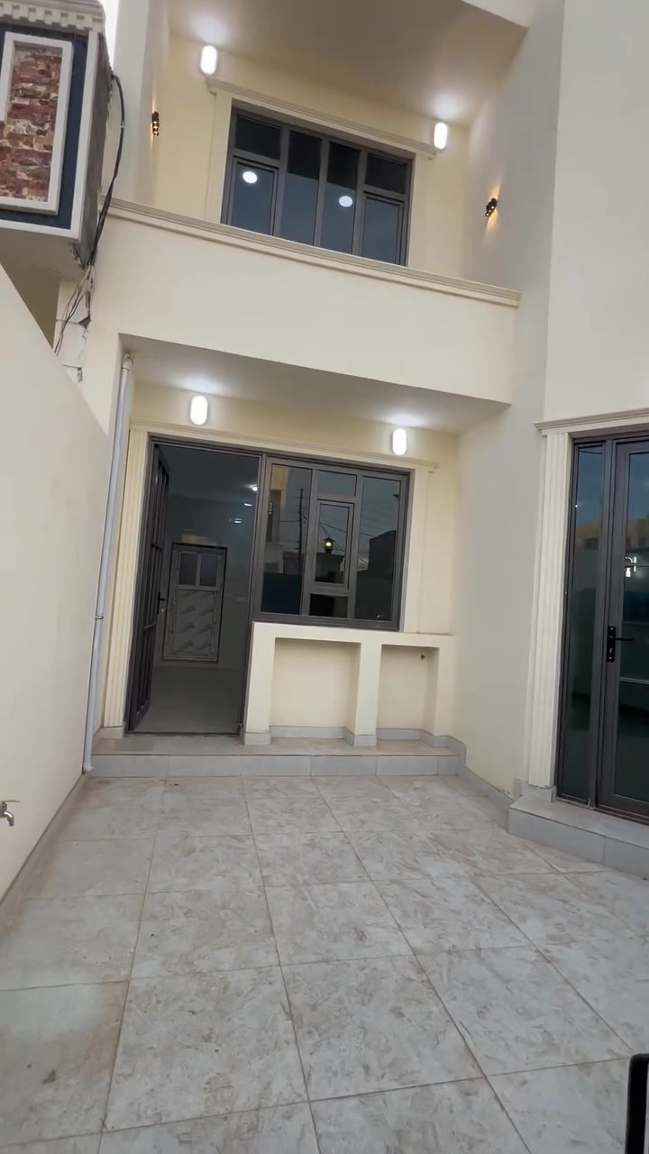 على بركة الله تعالى للبيع  💵💵💵

سامراء دوانم المعمل (قرب جامع المحمود🕌) 
مساحه 150متر نزال20 وجه 7.500
4غرف مع باقي الملحقات  شارع تبليط 
 السعر 88 مليون وبي مجال مع صاحب العقار مباشر 
شغل جناي درجه اولى 
*********** 
او زيارة المكتب
