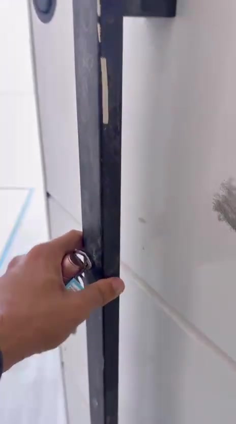 ✨ شقة جديدة (صفر) للإيجار في مجمع كركوك تور (روناكي) ✨
​فرصة سكن مميزة في موقع حيوي وخدمات متكاملة!
​📍 الموقع: كركوك – مجمع كركوك تور (روناكي) | مقابل بنزينخانة الشورجة
​🏠 مواصفات الشقة:
• المساحة: 110 متر مربع
• الحالة: صفر (جديدة بالكامل - لم تسكن من قبل)
• التقسيم الداخلي:
​غرفتين نوم
​صالة واسعة مع مطبخ نظام أستوديو حديث
​خدمات صحية integrated
​💎 الخدمات والمميزات:
• 🚗 كراج سرداب خاص للسيارات
• ⚡ كهرباء مستمرة على مدار 24 ساعة
• 🛡️ نظام أمني متكامل (سكيورتي + كاميرات مراقبة 24/7)
​💰 الأجور: 400 ألف دينار (قفل)
​🏢 مكتب دار النخبة للعقارات والمقاولات والتصاميم الهندسيّة
📍 العنوان: كركوك – الواسطي – سايدين شقق الغاز (بداية سايدين القديمة)
​📞 للتواصل والاستفسار:
• ***********
• ***********
• ***********
