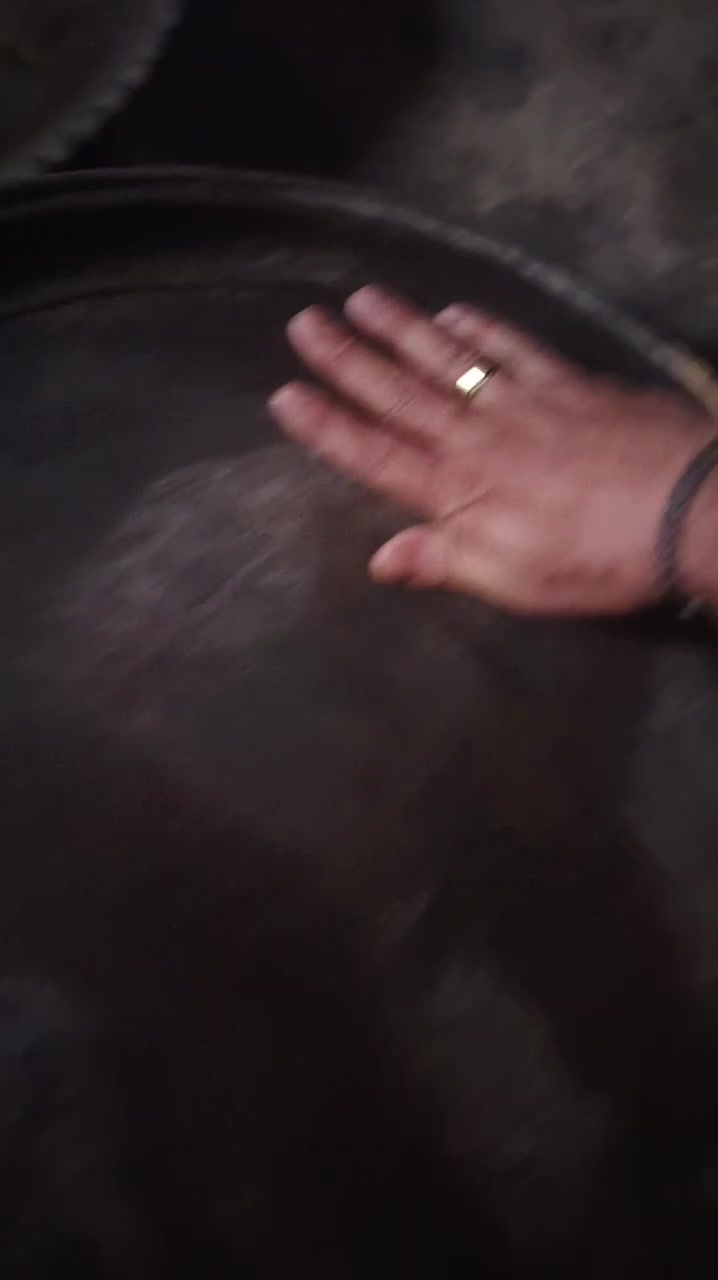 صواني انتيكات قديمات للبيع يعني اثريات وكل وحده ماعرف يعني شكد وزنها بس ثكال ورغابه يعروفون شجاي احجي صواني تحفه يعني الي يحب يتواصل وياي ع رقمي
***********