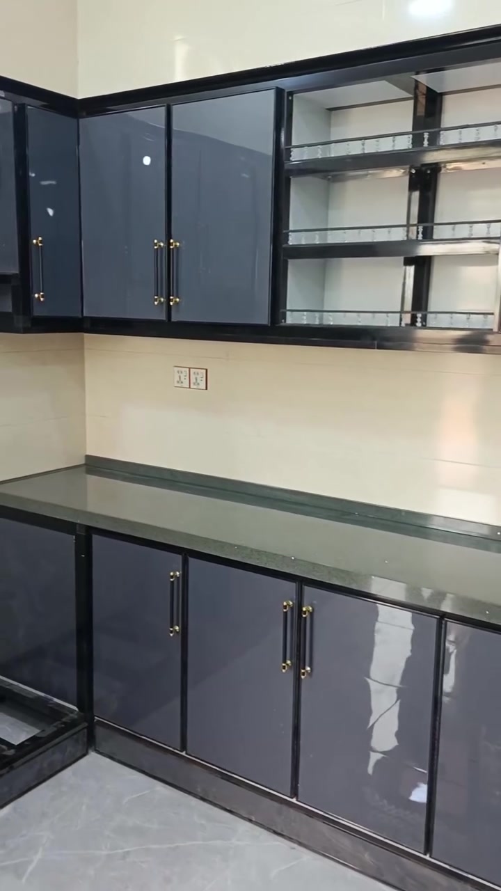 جدد مطبخك وبيتك بأفضل جودة وأحدث التصاميم! 🏠✨
​هل تبحث عن التميز في تفصيل الكاونترات والأبواب والشبابيك؟ معملنا يقدم لك الحلول الكاملة بجودة عالية وأسعار تنافسية:
✅ خدمات الكاونترات:
 🌹​تصليح وصيانة الكاونترات القديمة وإعادتها كالجديده

🌹​استبدال الكاونترات القديمة بأخرى حديثة (ألمنيوم أو HDF).

🌹تفصيل وتنفيذ كاونترات جديدة حسب قياسات ومواصفات مطبخك.

🌹​عمل الأبواب والشبابيك بمختلف التصاميم.

🌹​تنفيذ المحجرات  بدقة ومتانة عالية.

​📍 العنوان: [ معمل (حيدر السيد) سوق الناحية ابي غرق قرب عيادة دكتور ايمن للأسنان ]
📞 للحجز والاستفسار: ***********
   واتساب              ‏‪***********‬‏
