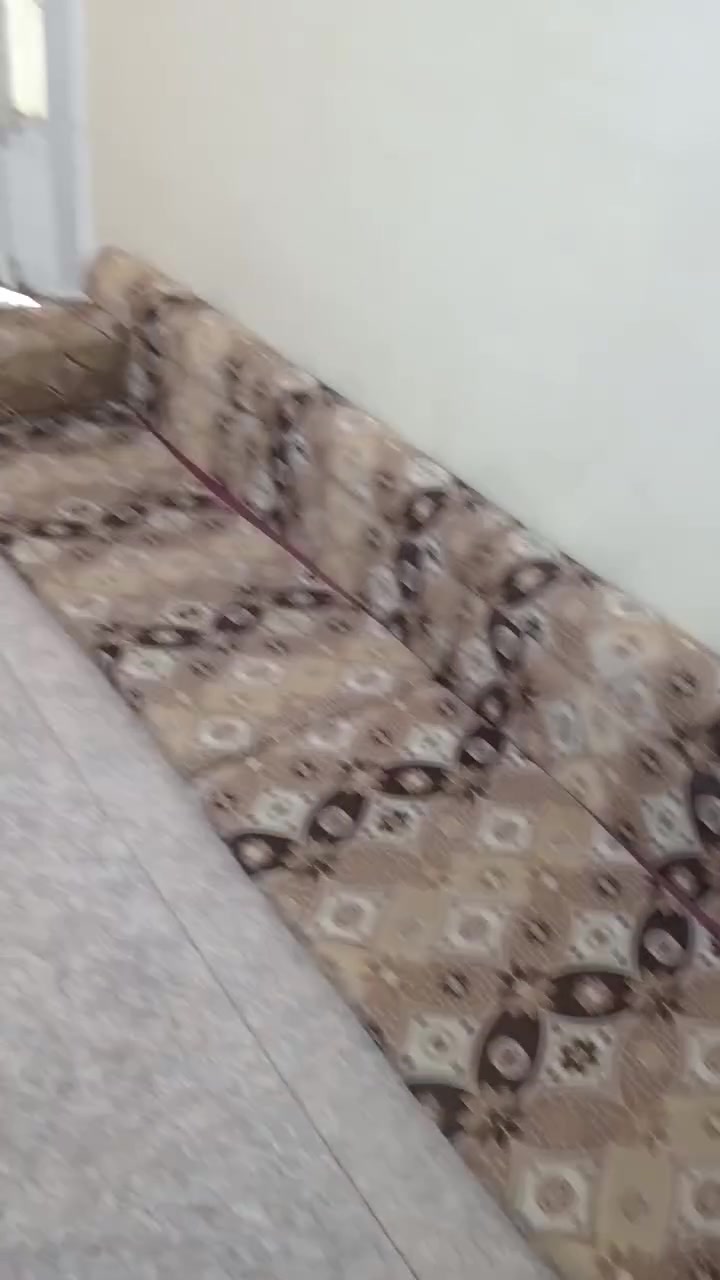 للبيع مستعجل ***********
