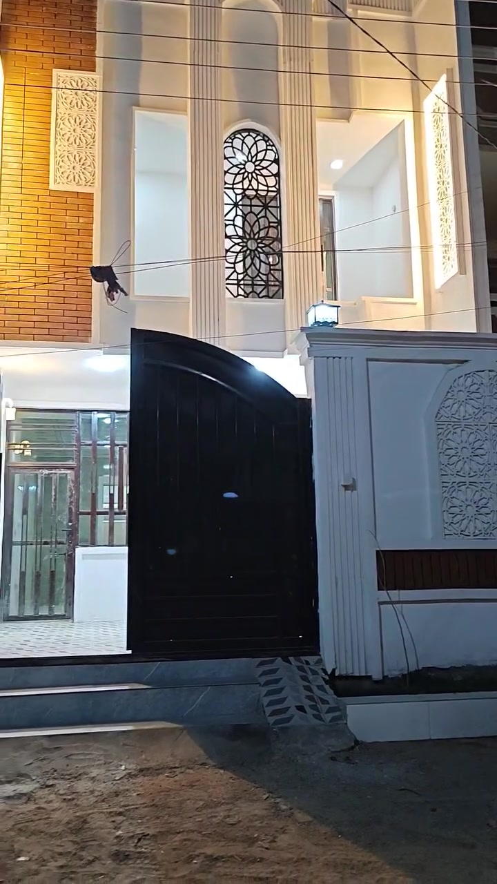 🏠 يا الله بيت للبيع في كربلاء 🏠
بيت للبيع مساحة 150 متر
📌 طابو صرف
📍 كربلاء – قضاء الحسينية – حي الرسول خلف مستشفى الحسينية
✨ بناء حديث غير مسكون
يتكون من:
▪️ 3 غرف نوم
▪️ صالة عدد 2
▪️ مطبخ
▪️ استقبال
▪️ صحيات داخلية وخارجية
📞 للاستفسار والاتصال: ***********
📲 واتساب متوفر
نستقبل كافة العروض للبيع والشراء العقاري في كربلاء وقضاء الحسينية 🏘️
