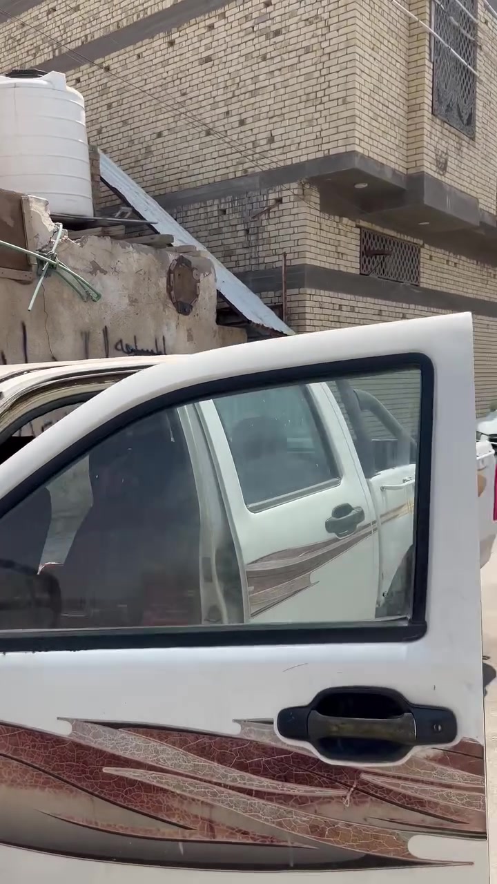 بيكم كنو موديل ٢٠١٣ للبيع السيارة اصولياتها كاملة ومكفولة
والبدي كدامك والتبريد يرادلة تنظيف 

السيارة تنقص دهن 

والحدادية نص عمر 

سنويتها منتهية 

تحويل ثاني يوم احولك 

رايدها ب٣٦ وبيها مجال للشراي 

مكاني بصرة حي الشرطة

للتواصل ***********
