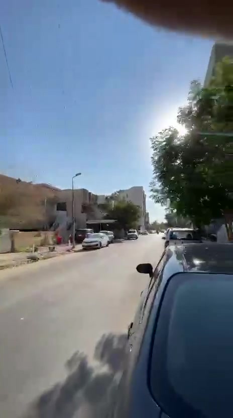 شقةللايجار٥٥٠طابق٢الاعظميةشارع الضباط جهةالاخطل مقابل جامع العساف غرفتين نوم صالةمطبخ خدمات للتواصل على الرقم ***********
