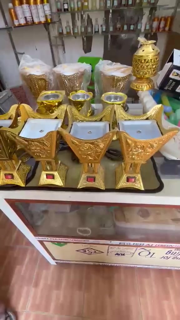 سلام عليكم ورحمة الله وبركاته
شباب هاي مبخر البيع عله جمله ابيع كلهن
اليريدهن يجي وتساب فقط وتساب 
***********
