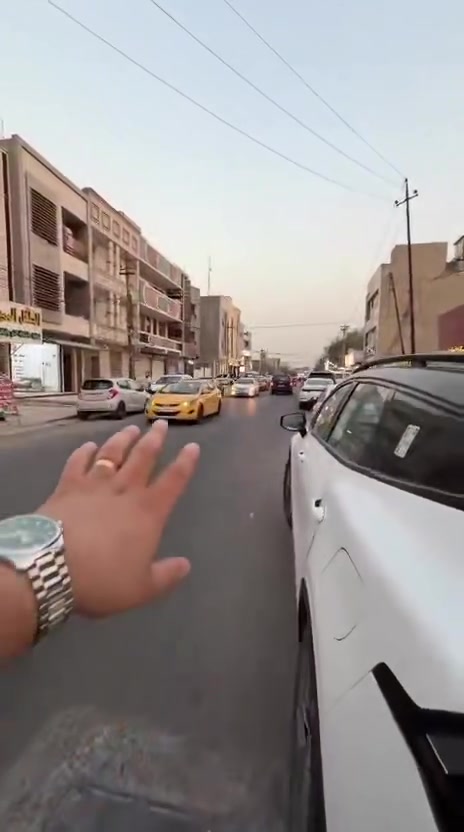 قطعه ارض تجاريه حي جامعه قرب جامع نجمه مساحته 137.5 واجه5 ونزال 27.5 للاستفسار والسعر عل خاص او لاتصال ‭***********‬
