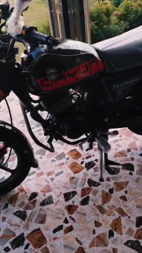 دايوان سكنر شكل ال26 محرك 200cc أخت زيرو ماشيه 2000
مكفول كفاله عامه دراجه ما ناقصه شي واحله من صوره تشغيل

عن بعد  لايت لد كهربائيات كله شغاله الشراي يتصل 

مكاني ديالى  الخالص رقمي لاستفسار ***********
