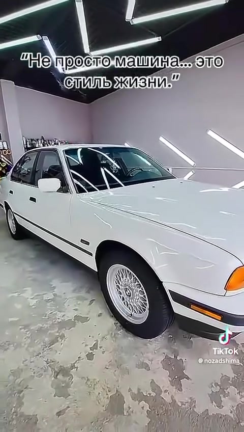 سلام عليكم 
BMW
حجم 525 محرك ديجيتال 
موديل 1993 
سياره فول ماعده فتحه سقف والكير عادي
نظيفه حيل وكلشي جديد هزه ورقم 
سعر 75 ورقه 
رقم تلفون ***********

