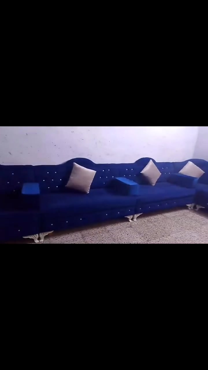 ديوان ١٦مقعد للبيع استعمال قليل حطاطه مو سوكي
مكان بغداد
استفسار *********** واتساب
***********واتساب
