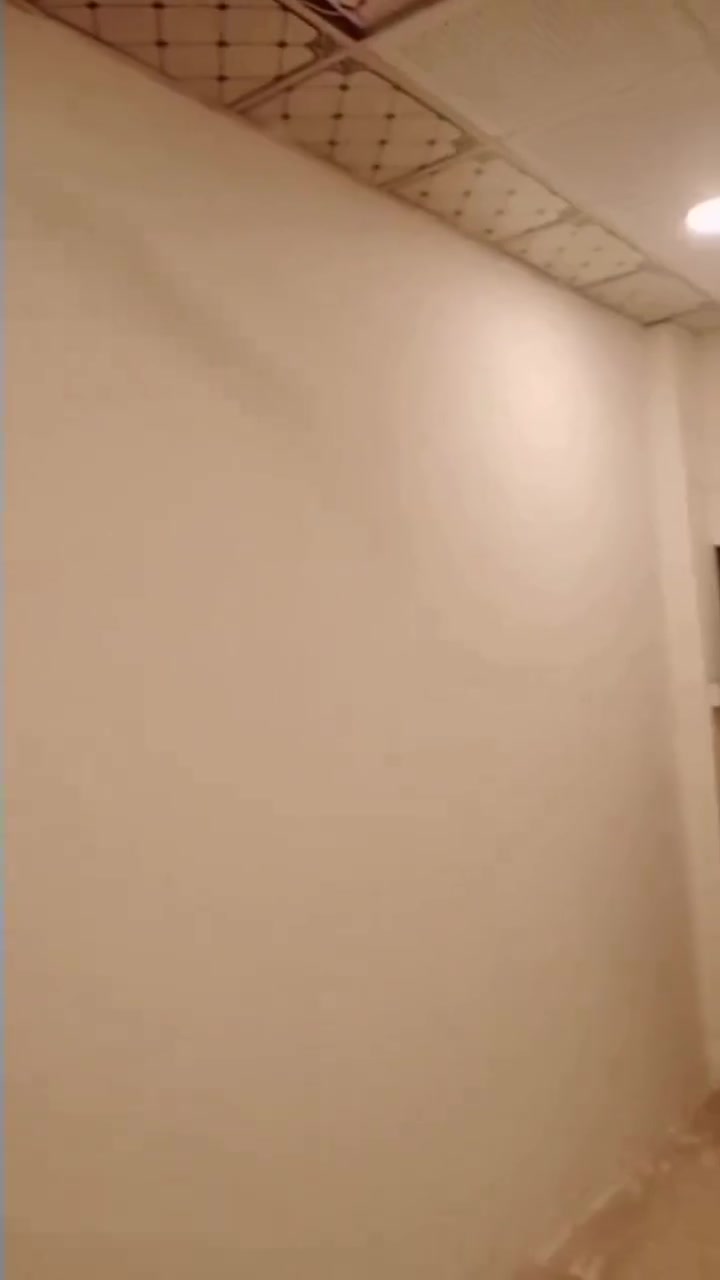السلام عليكم لدينا كادر اصباغ داخل وخارج المنزل بنتلايت عم نشتغل بويا(⁠^⁠^⁠)⁩ شبابيك، وابواب ،شغل درجه اولى واسعار مناسبه الله يرزق الجميع استفسار على رقم الهاتف ***********
