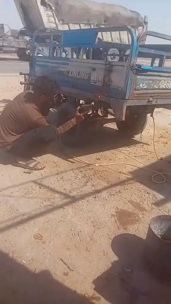 السلام عليكم واحده واحده حي النور*********** تزكام بيبان الشبابيك دعاميه مال ستوته مال  محجر
