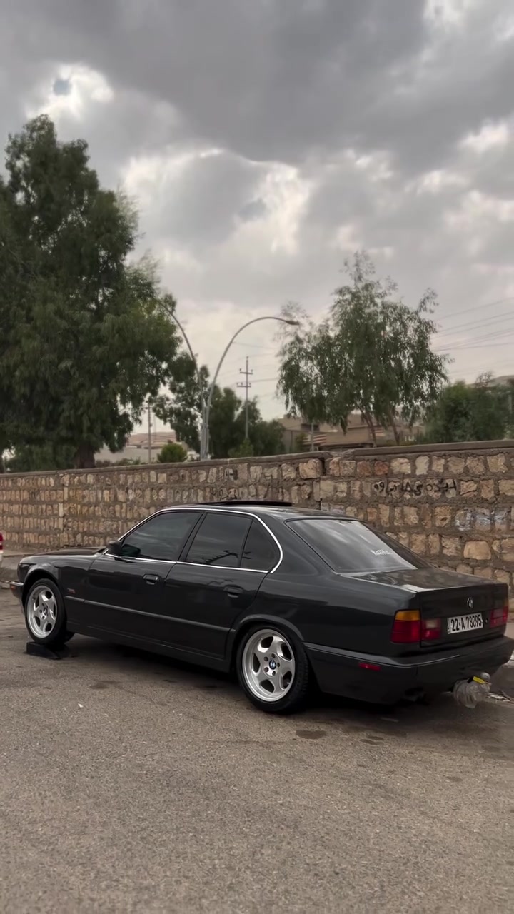 ماشاءالله تبارك الله 
خوداي گه وره بي به خشيت به هه موو لايه ك انشاالله شتي شاز و راقي 
BMW.1991.525i.گيرعادي 🔥
فولي گيرعادي به رمه جه شوته سپورت پوپ كورن RPM 7500  تاقم واير و اقل413 سالونسا سپورت سلايت ABS.تبريد سارد و گه رم پيش پان لايت بيلادي شه ريكه.ناو مشمشي و ره ش ليدي وايفاي شاشه ده بل ئيرباگ چوار جام كاره بايي هوك بيلادي ويلM5  چوارتايه لوك حجم17. به شه رتي قوه تي تايبه ت كامل كامل كراوه ته 1995 بيلادي 1991 سياره كه هه موو گياني به شه رت كاره بايي توندو تولي مه كينه لوك اوروپي 11$ تيچووه.بوخاريش به شه رت كامل فرن كراوه بو جواني بي ليدان براوه به شه رت.رقم اربيل ساليكه سه نه وي به سه رچووه رقميش نوييه  تحويل و غرامه به شه رت له ماله كه م بيمنه تم  به شه رتي هه زار فيته ر. بو زانياري زياتر تيل بكه شوين كويه.
*********** واتصئاپ  و تيل
***********
