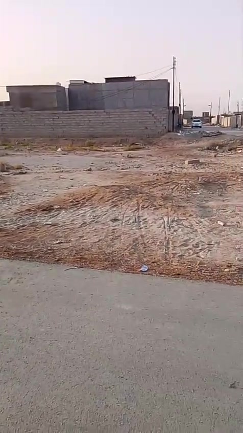 قطع اراضي زراعي سلمان باك قرب محطة الكهرباء  مجاور التصنيع خدمات كامله ماء تبليط كهرباء موجود 100 و150و200و300متر النزال ثابت لكل القطع 25 كل قطعه وسعرها الجاد بلشراء يتفضل خاص او يتصل على الرقم ***********يوجد واتس اب ابو حيدر
