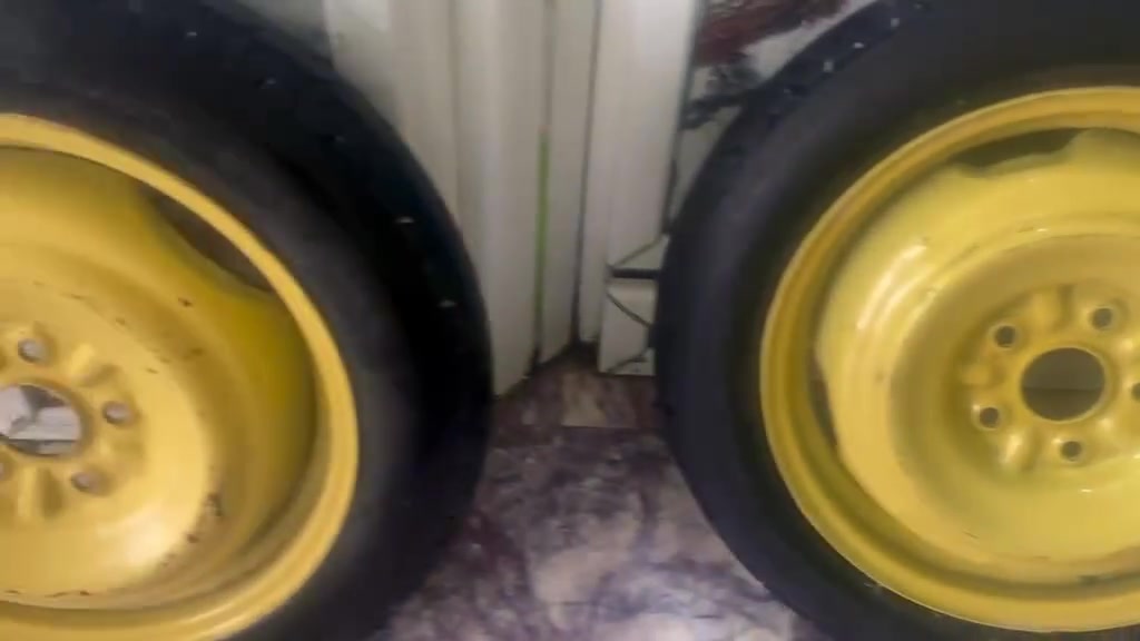 السلام عليكم يوجد سبير طوارئ ياباني  كميه جمله فقط 
الاتصال  على الرقم***********
