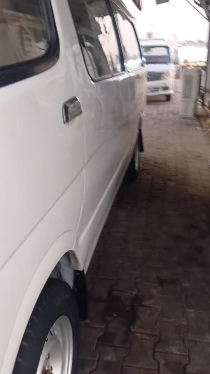 سلام عليكم سياره اجوان لبيع مكينه وكير وكسن كفاله كاعيه جديده كهربايات كلهه شقاله مصفره هيه وضريبه وغرامات سياره برقي ما ناقصهه كبل لشارع رقم ميسان مكان ميسان اني مكلف بل نشر هاذه رقم راعيهه *********** تصل عليه
