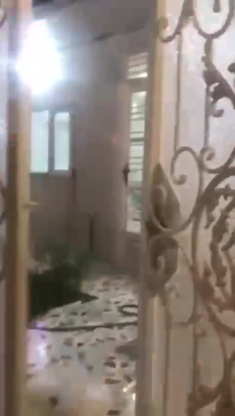 السلام عليكم
يوجد بيت للبيع طابق واحد في الطي مجور الكاظمية ملك زراعي سند ٢٥ 
يحتوي على غرفتين و منورين و حمامين داخليه وخارجيه وصاله وحولي ومطبخ (مربع الأول  بل طي الكاظمية ) فرع قصابه الانباري //مساحه البيت ١٢٥متر //واجهه ٨  ورقم تليفون  ***********. سعر والصور في التعليق
